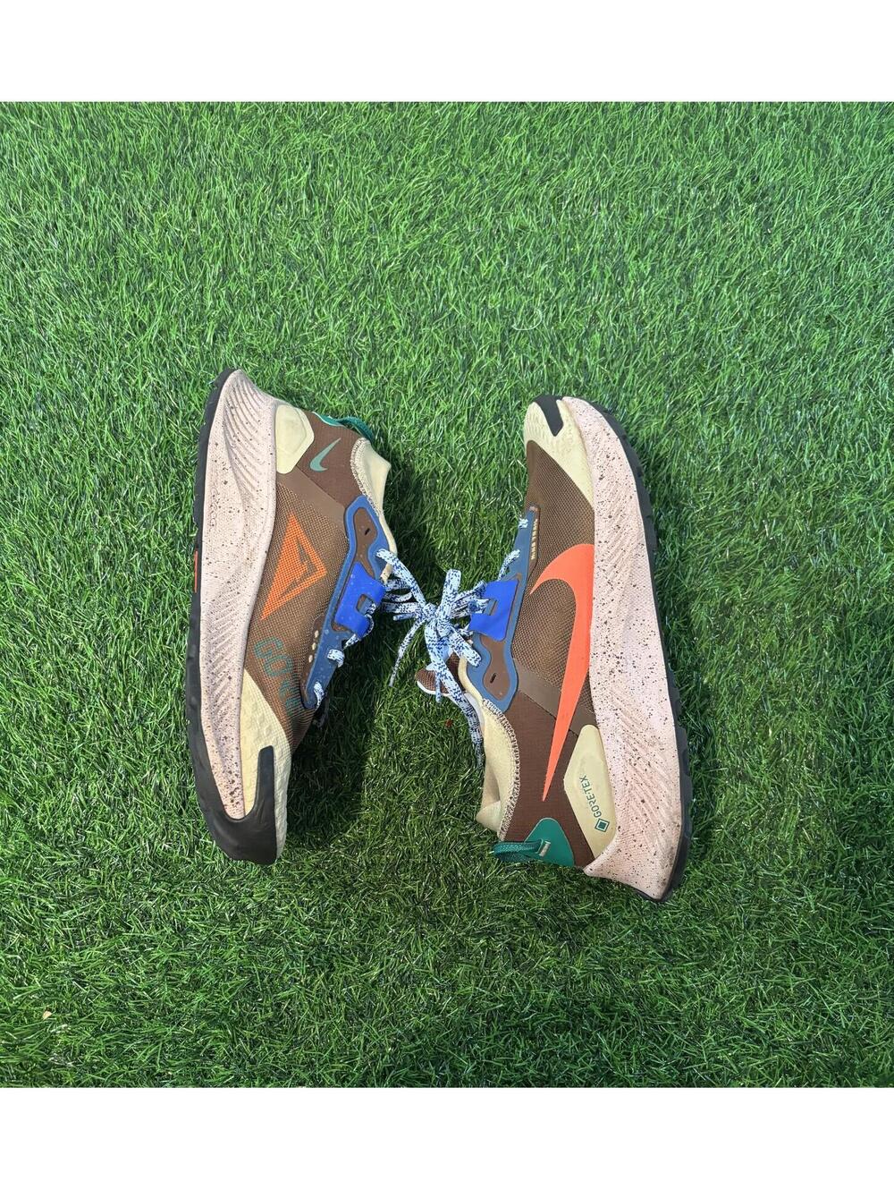 NIKE PEGASUS TRAIL 3 GTX ES CACAO WOW-RUSH ORANGE SZ 11 [DR0137-200]